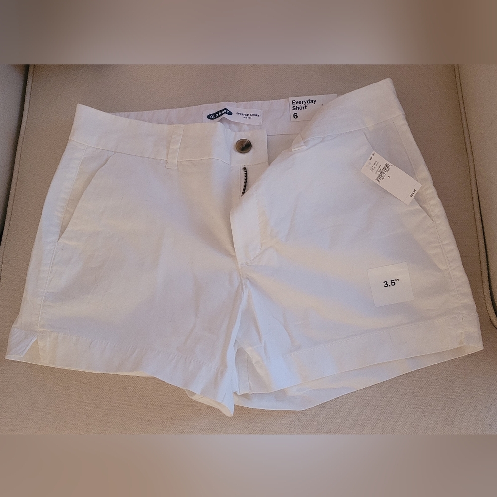 Old Navy Women's White Everyday Shorts